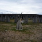 Stonehenge Aotearoa, Seven Sisters im Vordergrund