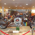 Noisemaker mit aboriginal Kunst. Macht das Ding auch nicht leiser...